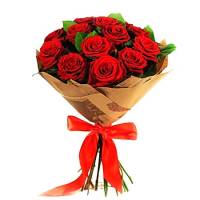 Из красных роз